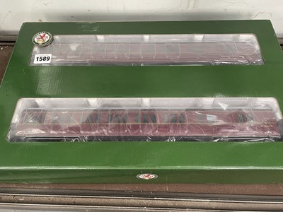 Lot 1589 - A boxed set of Lionheart Trains B4 Suburban...
