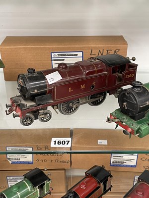 Lot 1607 - 0 guage trains: an electric Flying Scotsman...