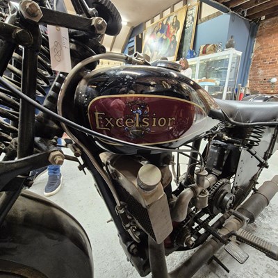 Lot 1332 - Motorcycle.- c1934 Excelsior Villiers 249 cc...