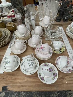 Lot 1664 - Grosvenor and other tea wares, a Lladro figure...