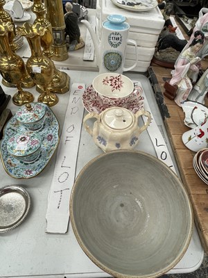 Lot 1749 - A 1960's Meakin coffee pot, a sucrier, a bowl...