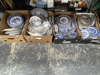 Lot 1754 - Willow pattern and other blue and white plates...