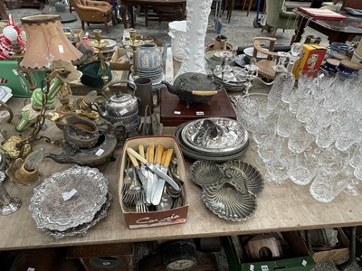 Lot 1809 - Miscellaneous electroplate, cutlery, a cut...