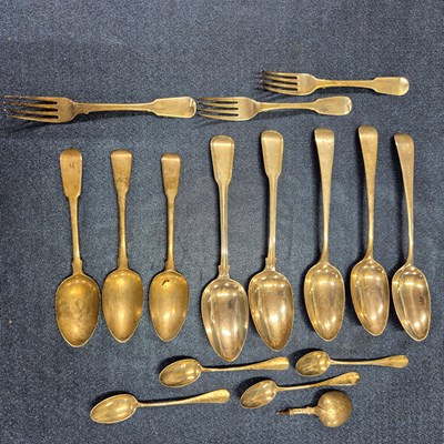 Lot 1068 - Georgian, antique and later hallmarked silver...
