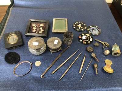 Lot 1079 - Collectables to include two silver-mounted...