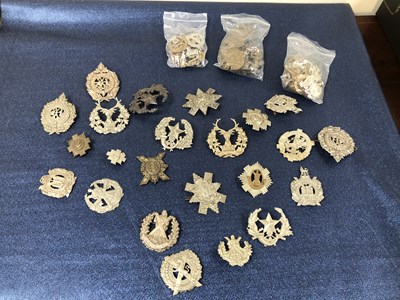 Lot 1086 - A collection of antique and later military cap...