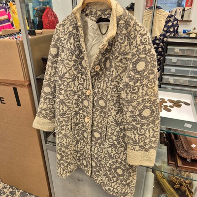 Lot 1230 - Clobber, made in England. Vintage 1960s/70s...