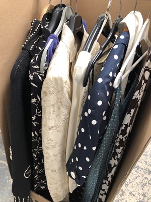Lot 1245 - A collection of vintage and other clothing to...