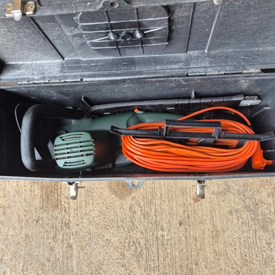Lot 1413 - A boxed electric chainsaw.