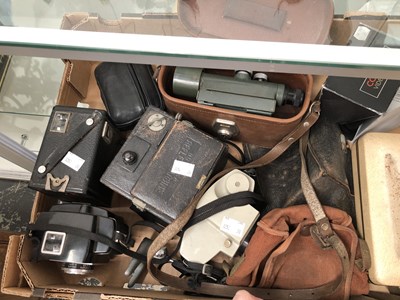 Lot 1868 - A collection of miscellaneous cameras