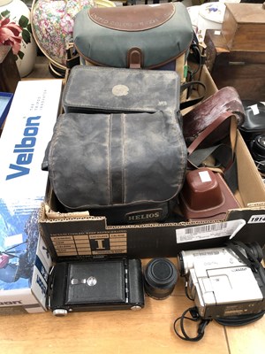 Lot 1914 - Cameras to include Zenit, Nikon, Koroll's, and...