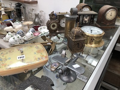 Lot 1942 - Mantel and wall clocks to include a Noddy...