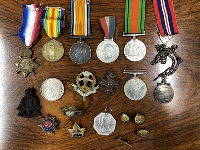 Lot 1064 - A pair of WWI medals to Private Jenkins, Essex...