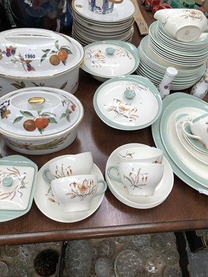 Lot 1960 - Worcester Evesham Vale wares together with a...
