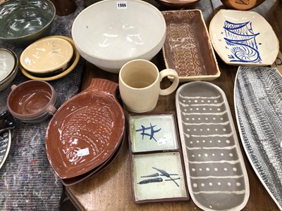 Lot 1986 - Studio pottery bowls, dishes and a mug