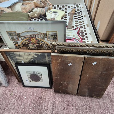 Lot 2372 - A gilt-framed triptych mirror and a quantity...