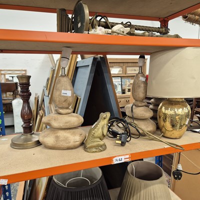 Lot 2449 - Various table lamps and shades, together with...