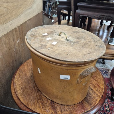 Lot 2604 - A vintage Doulton pottery breadbin.