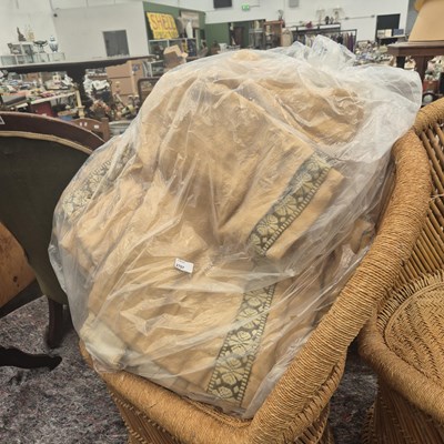 Lot 2707 - A quantity of Arts & Crafts style curtains and...