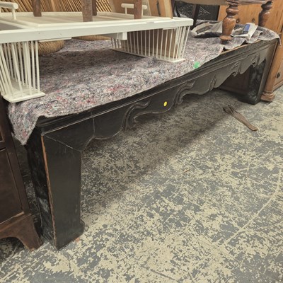Lot 2717 - A large lacquer low table.