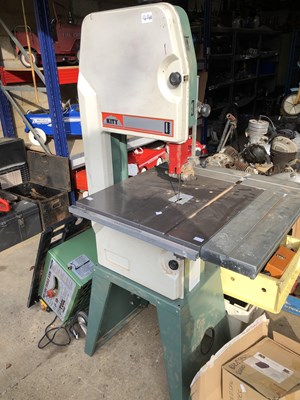 Lot 1414a - A vintage Kity Model 613 Band Saw with 9...