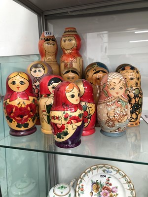 Lot 222 - A collection of vintage and later Russian...