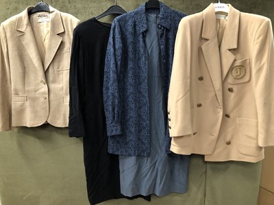 Lot 173 - Jaeger women's clothing - wool sand colour...