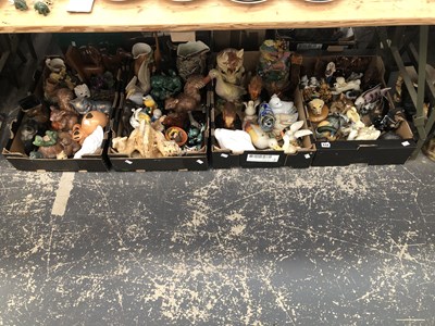 Lot 532 - A large collection of mainly ceramic animal...