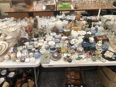 Lot 581 - A collection of small ceramic boxes, a mother...