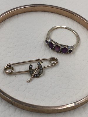 Lot 64 - A vintage 9ct hallmarked rose gold continuous...
