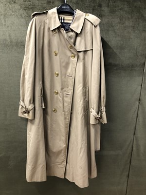Lot 185 - A Burberrys long trench coat