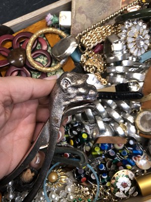 Lot 67 - A large collection of jewellery and...