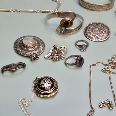 Lot 76 - Silver- some with hallmarks, signatures,...