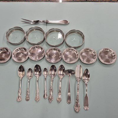 Lot 89 - Four Manning Bowman & Co. circa 1930s glass...