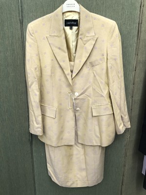 Lot 692 - Ladies clothing. Vintage Costelloe. A yellow...