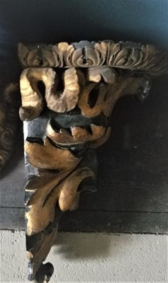 Lot 86 - A pair of antique carved & gilded Georgian...