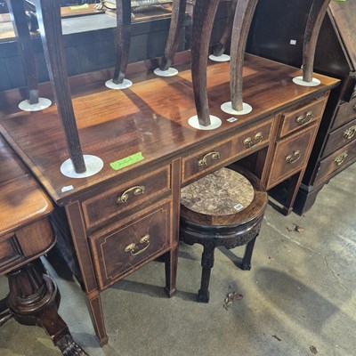 Lot 136 - An Edwardian inlaid dressing table. 122 x 60 x...