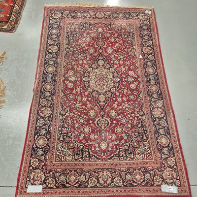 Lot 1749 - A Persian Keshan rug, 217 x 137cms