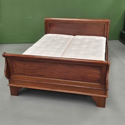 Lot 662 - A French style mahogany double bed with...