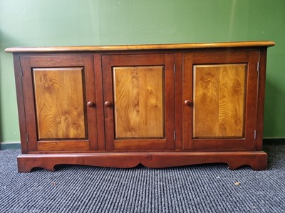 Lot 1404 - A Stuart Linford elm and yew wood...