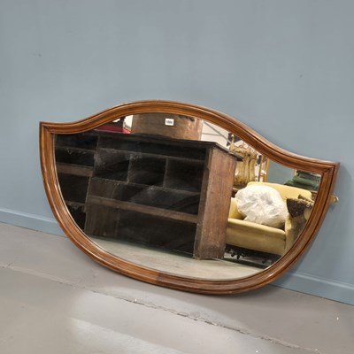 Lot 1004 - A large Edwardian mirror. 121 x 71 cm
