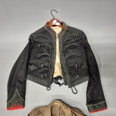 Lot 1820 - A King's Shropshire Light Infantry khaki...