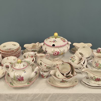 Lot 529 - An assembled Spode Marlborough spray pattern...