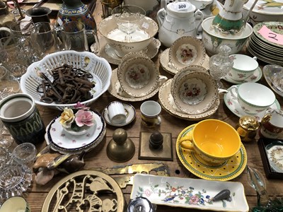 Lot 300 - Victorian, Susie Cooper and other tea wares,...