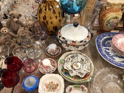 Lot 392 - Art glass and other glass vases, drinking...