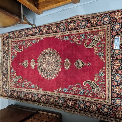 Lot 996 - A Persian Keshan rug 214 x 130 cm