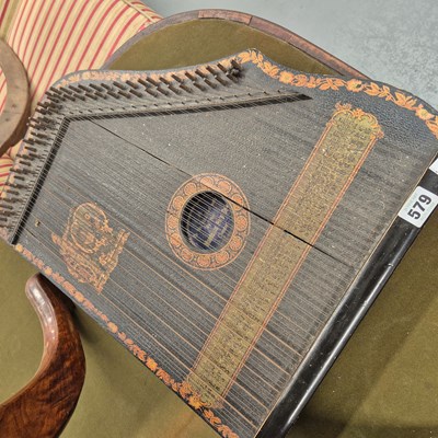 Lot 579 - A vintage Auto-harp