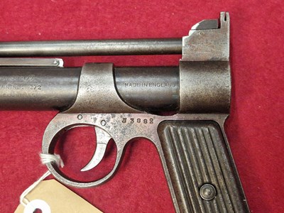 Lot 162 - Airgun.- A Pre-war Webley Junior air pistol...