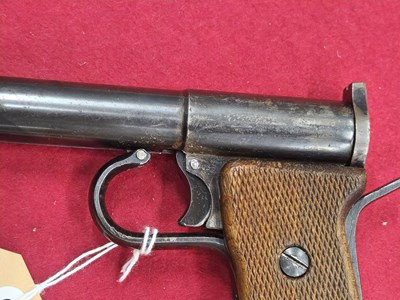 Lot 163 - Airgun.- A Tell model II air pistol.
