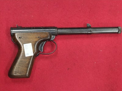 Lot 184 - Airgun.- A Diana model 2 air pistol